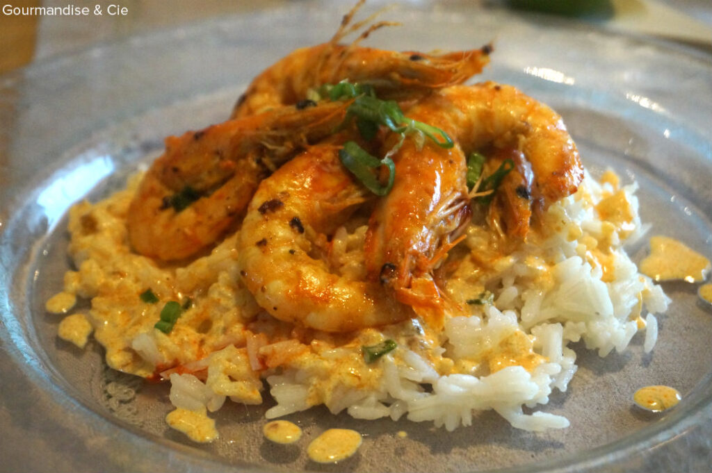 Lire la suite à propos de l’article Recette facile de crevettes marinées au curry et citron vert
