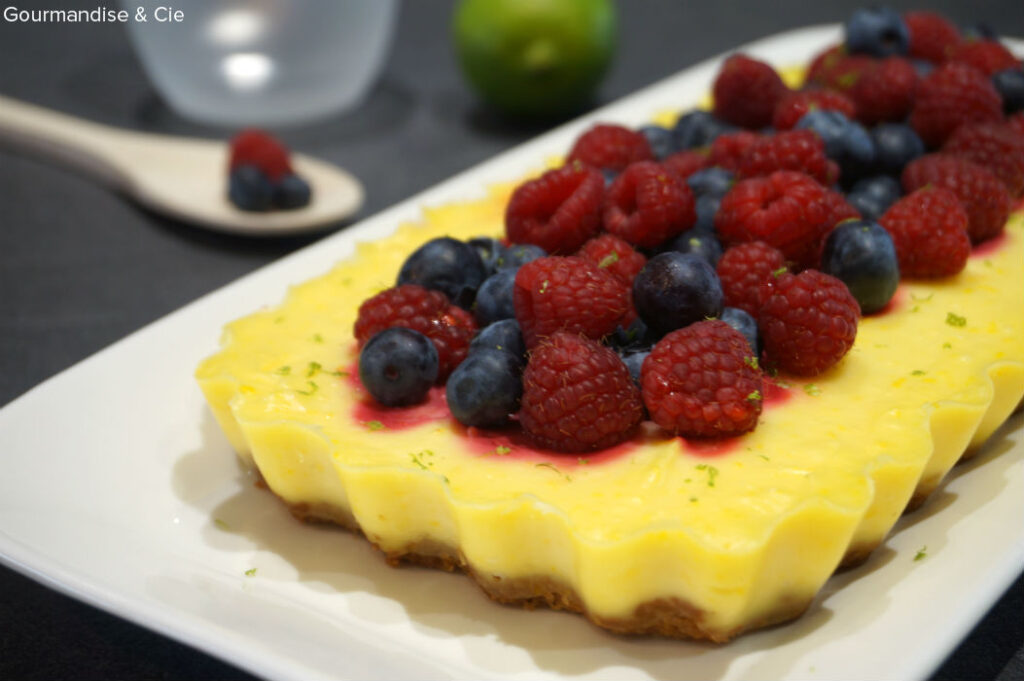 Lire la suite à propos de l’article Cheesecake citron facile et rapide à base de mascarpone et fruits rouges